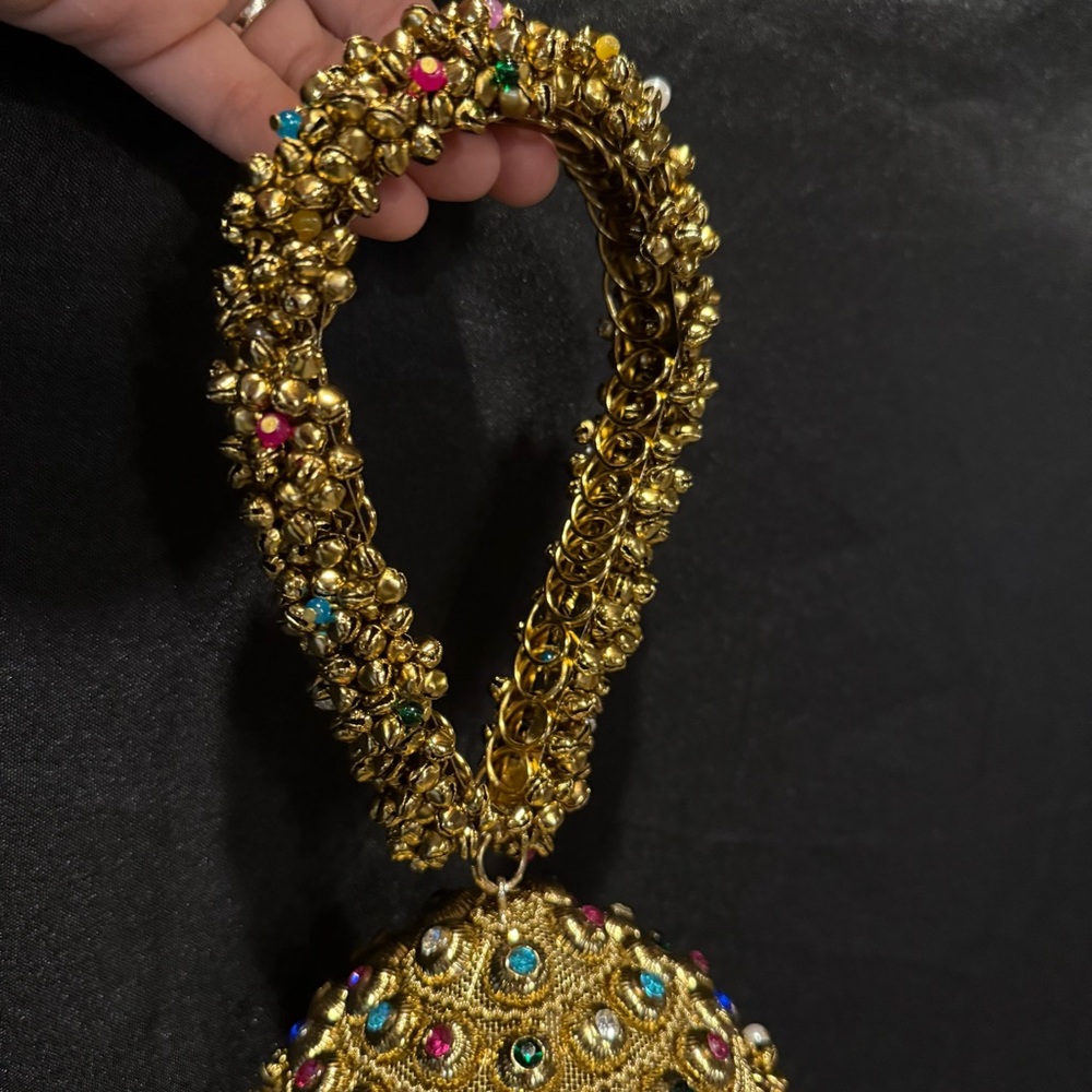 Ramla Bling Bling‎ Moroccan Handmade with Hand-placed Crystals Gold Beaded Bag - Picture 5 of 9